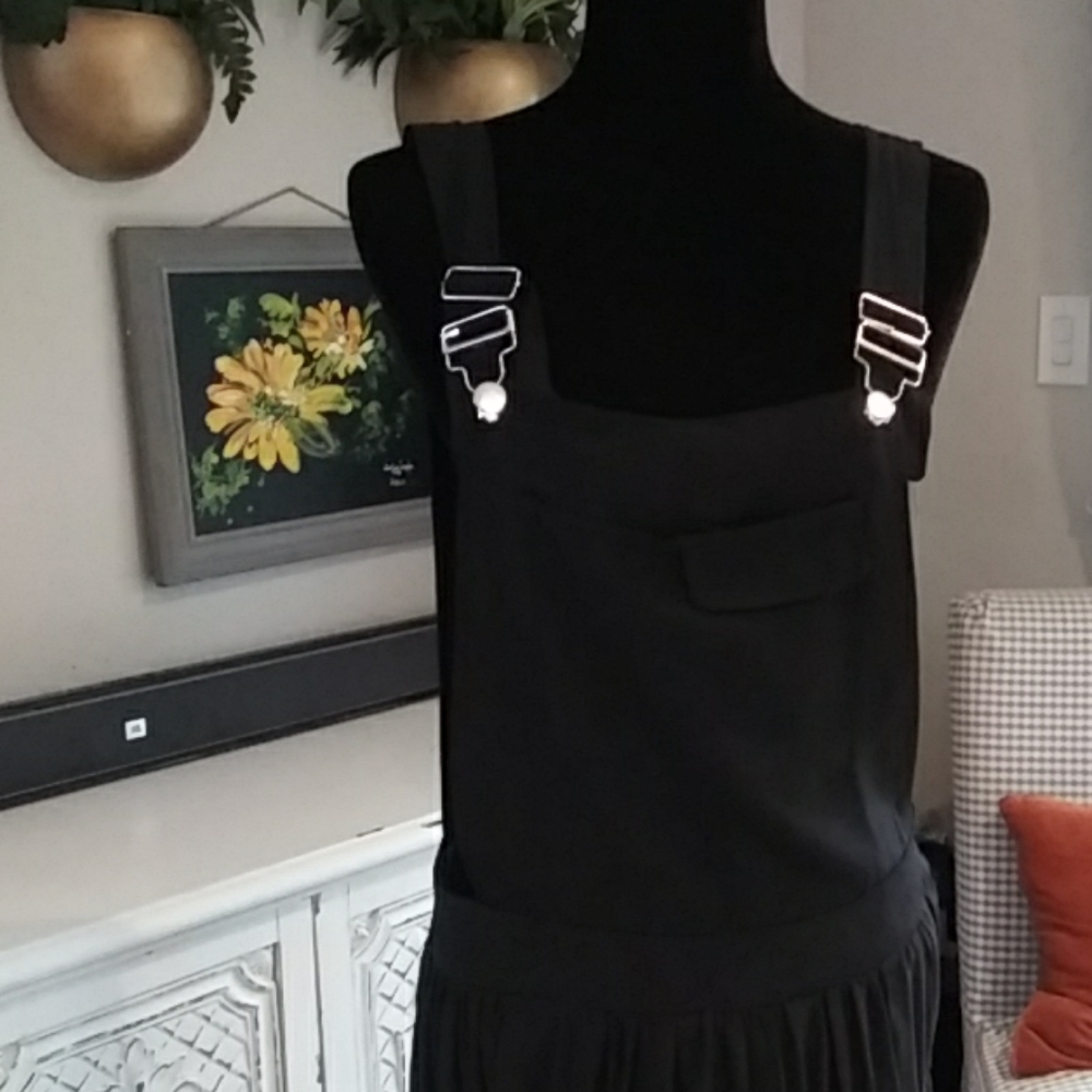 Dress - Picture 2 of 5